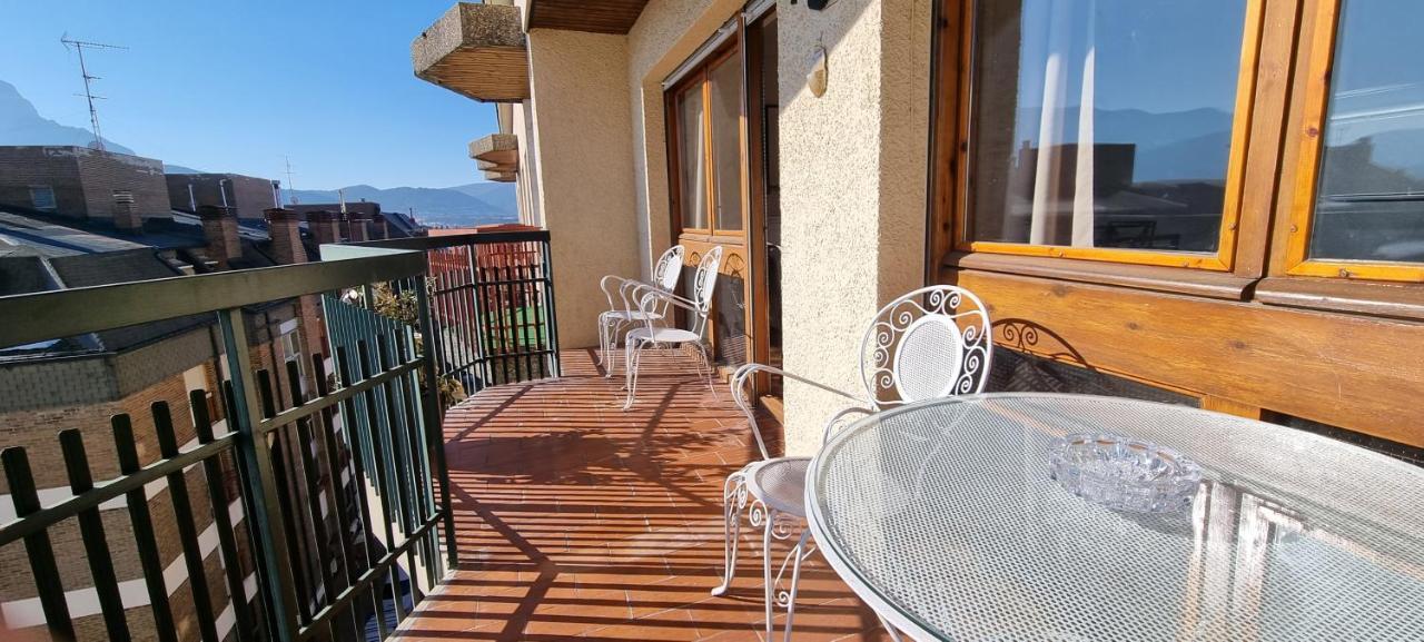 Flor De Nieve Appartement Jaca Buitenkant foto